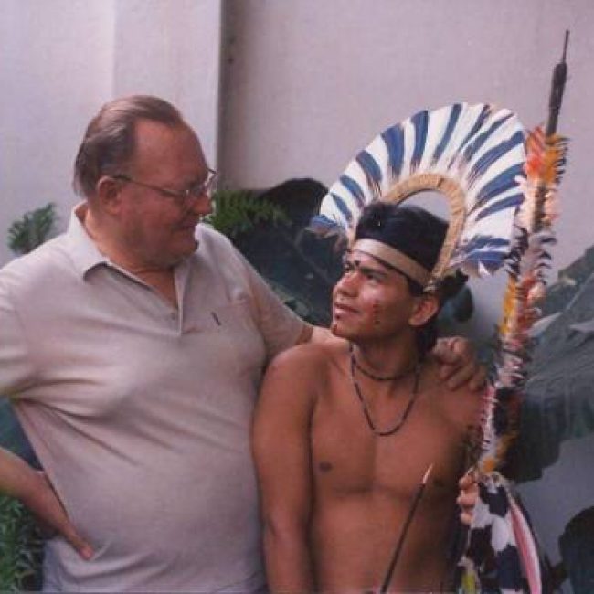 Paremkite filmą „Aleksandras Didysis” apie lietuvį misionierių A.F.Bendoraitį