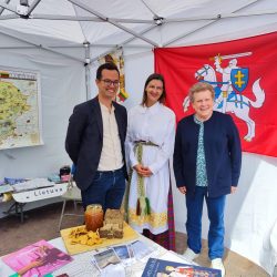 Strasbūro lietuviai dalyvavo asociacijų mugėje 6