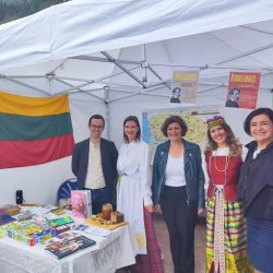 Strasbūro lietuviai dalyvavo asociacijų mugėje 8