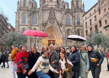 „Tęsk: ateik, tobulėk, prisidėk!“ lituanistinio švietimo vykdytojų mokymai Barselonoje