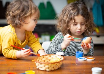 Lituanistinės Liono mokyklos “Paukščiukai” velykinis susitikimas